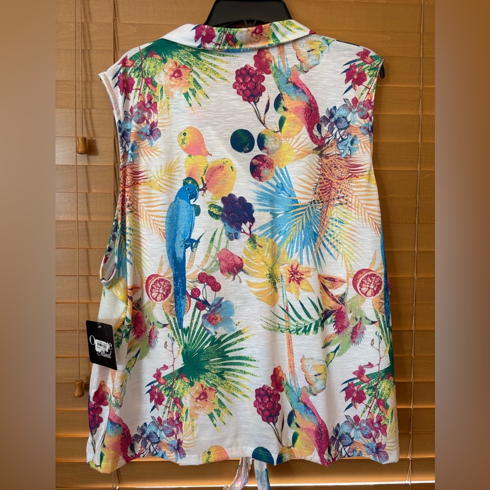 Onque Casuals NWT Tropical Print Top with tie front and rhinestones. Size 3X - Picture 7 of 9